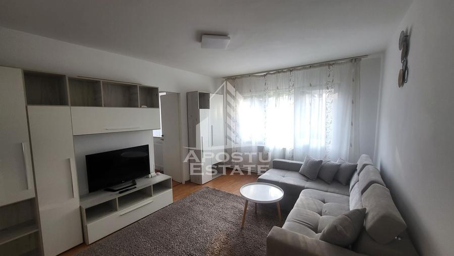 Apartament semidecomandat,3 camere,zona Dacia,mobilat,etaj 1 - 1