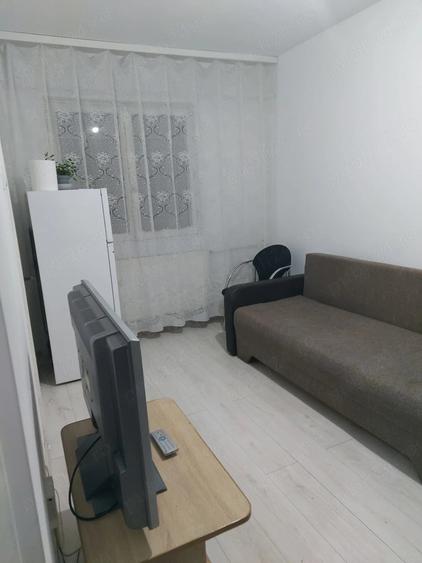 Garsonieră semidecomandată în Rahova