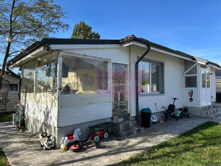 Casă individuală cu 3 camere cu Teren 380 Mp în Săbăreni
