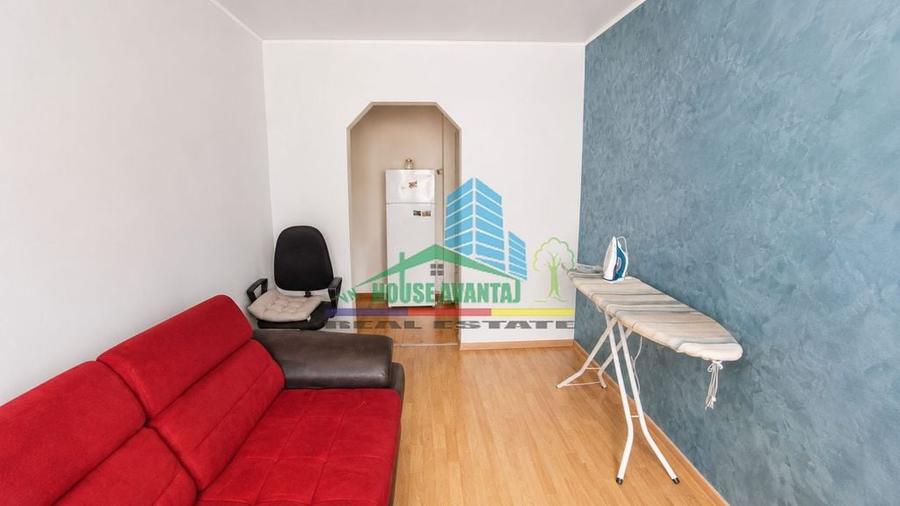 Apartament cu 4 camere decomandat în Central