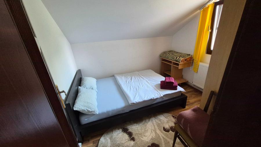 Casă cu 4 camere cu Teren 1000 Mp în Fârdea