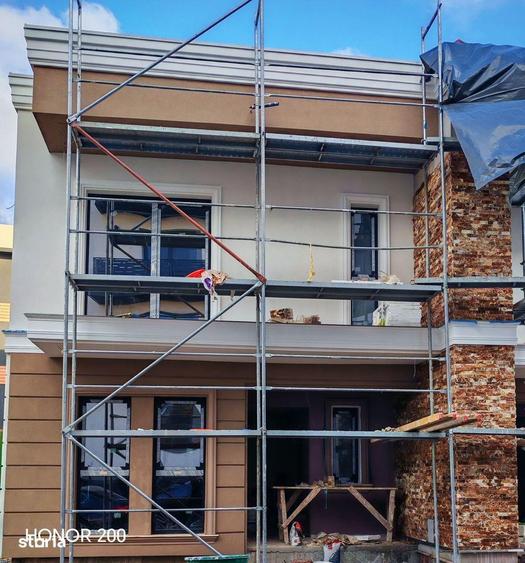 Casă cu 4 camere cu Teren 200 Mp în Titan