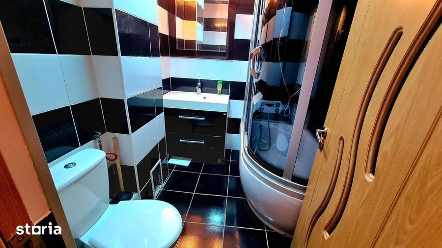 Apartament cu 3 camere în Moneasa