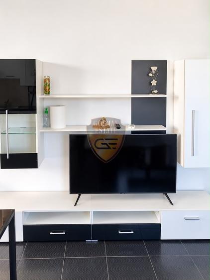 Apartament cu 3 camere decomandat în Faleza Nord