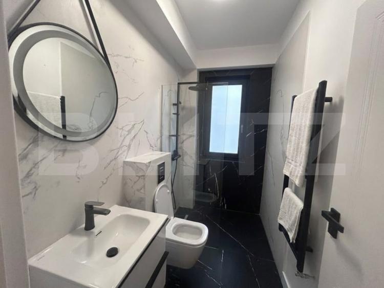 Apartament cu 3 camere decomandat, mobilat în Central