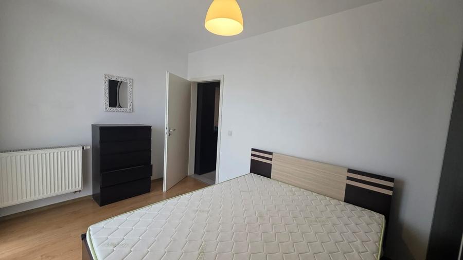 Apartament cu 3 camere decomandat în Avantgarden