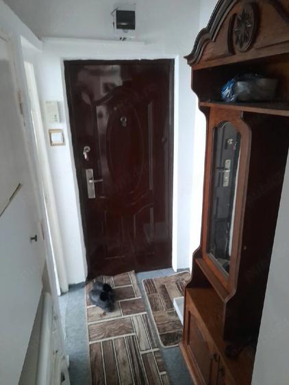 Apartament cu 2 camere semidecomandat în George Enescu