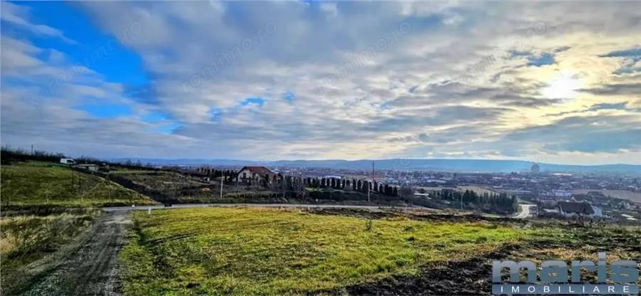 Teren de 900 mp, în Unirii