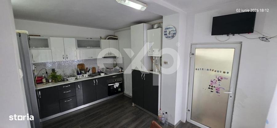 Casă cu 4 camere cu Teren 577 Mp în Aninoasa