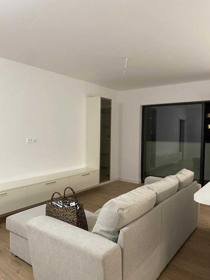 Apartament cu 2 camere semidecomandat în Universității