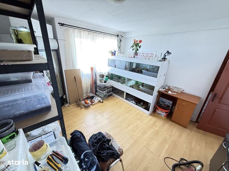 Apartament cu 3 camere în Juc-Herghelie