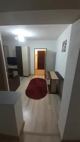 Garsonieră decomandată, mobilată în Frumoasa