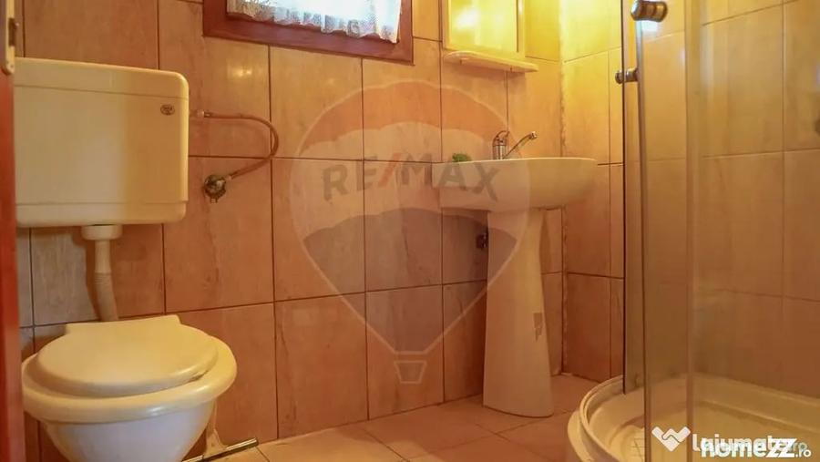 Casă cu 5 camere cu Teren 511 Mp în Bran
