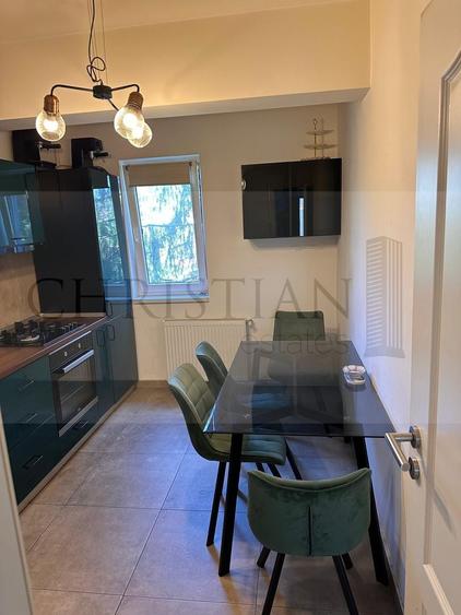 Apartament cu 2 camere decomandat, mobilat în Regie
