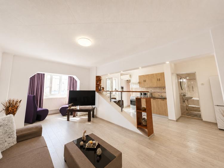 Apartament cu 2 camere decomandat în Falezei