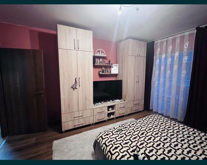 Garsonieră decomandată în Exterior Vest