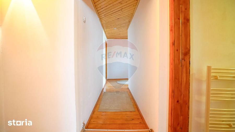 Casă cu Teren 712 Mp în Moieciu