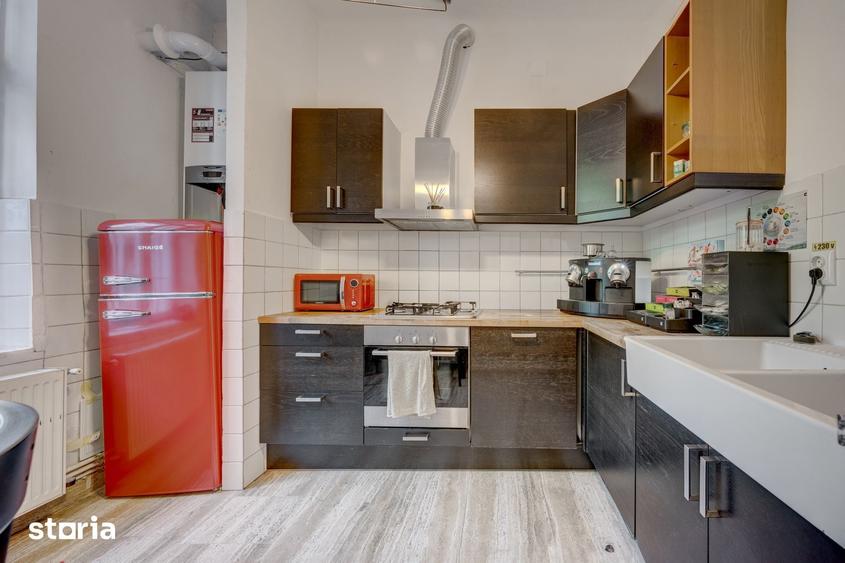 Apartament cu 5 camere decomandat în Aviatorilor