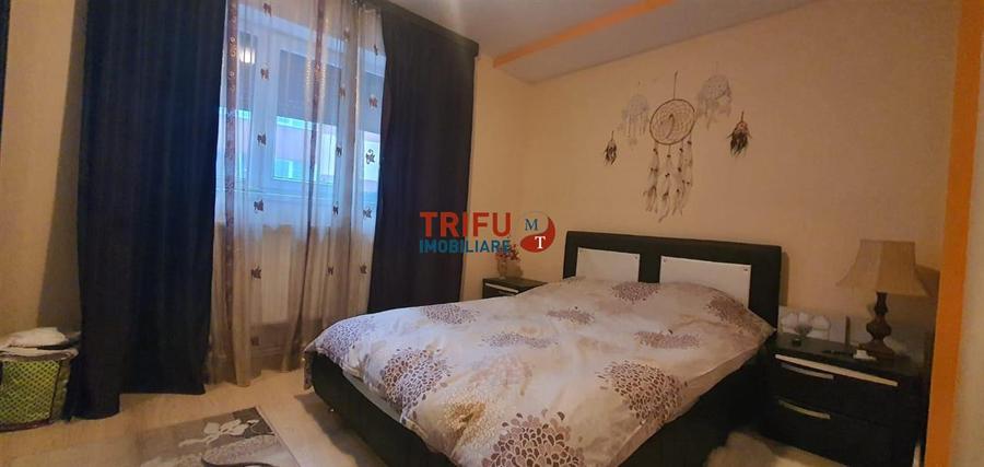 Apartament cu 3 camere semidecomandat, mobilat în Cetate