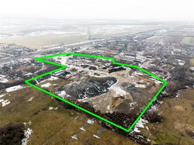 Spațiu industrial, de 1,483 mp, în Tileagd