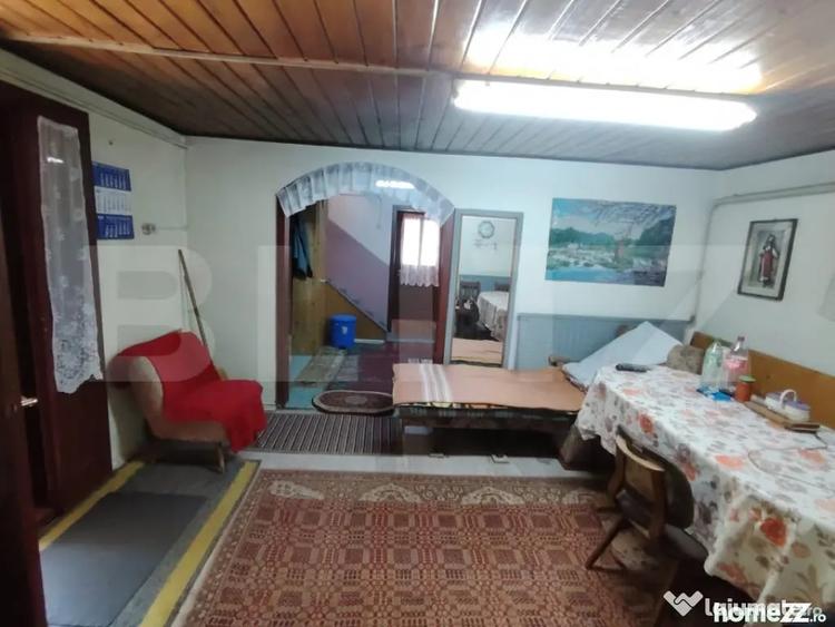 Casă cu 5 camere cu Teren 175 Mp în Lunca