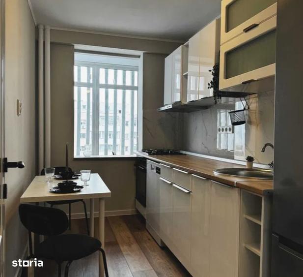 Apartament cu 2 camere nedecomandat în Tei