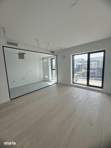 Apartament cu 6 camere în Central