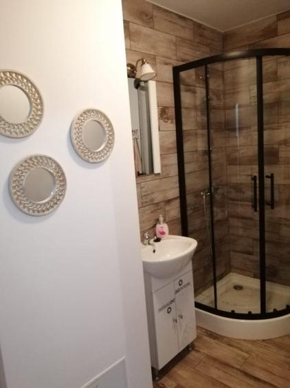 Apartament cu 2 camere semidecomandat în Mărăști
