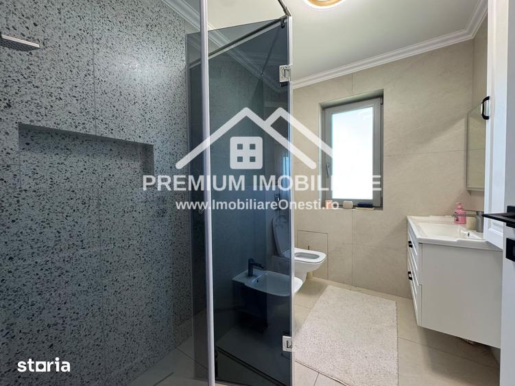 Casă cu 3 camere decomandat cu Teren 345 Mp în Central