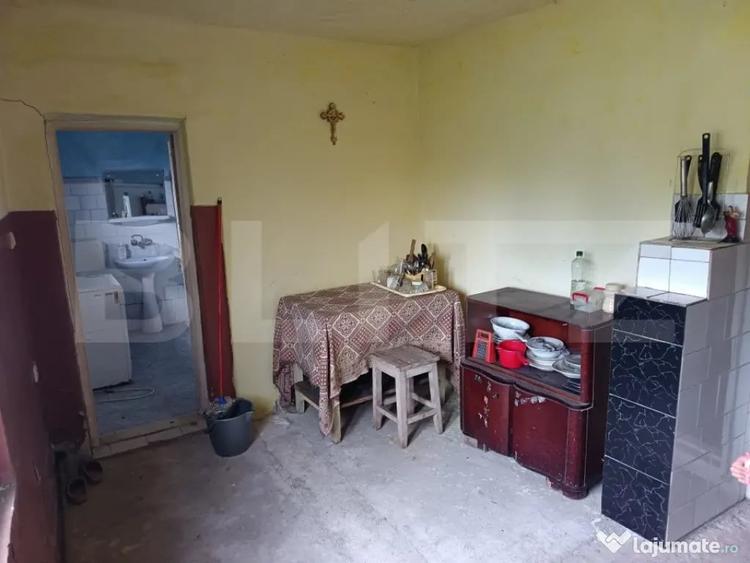 Casă cu 8 camere cu Teren 2000 Mp în Măgurele