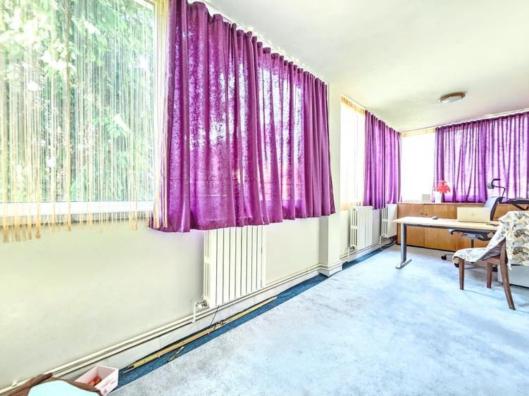 Apartament cu 3 camere decomandat, mobilat în Bușteni