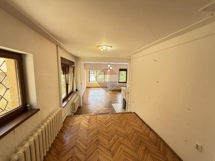 Casă individuală cu 4 camere cu Teren 200 Mp în Grigorescu