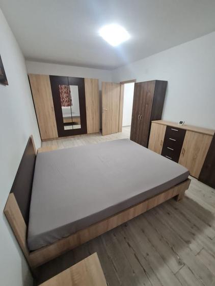 Apartament cu 2 camere decomandat în Giroc