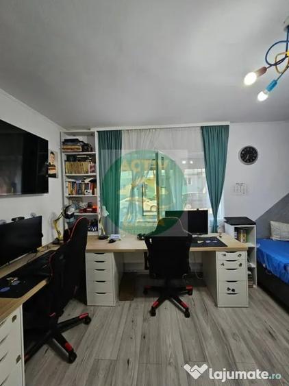 Apartament cu 3 camere decomandat în Central