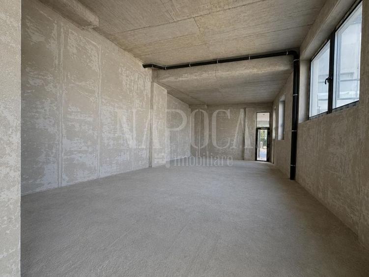 Spațiu comercial, de 303 mp, în Ultracentral
