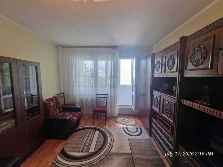 Garsonieră decomandată în Balta Albă