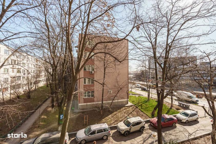 Apartament cu 2 camere semidecomandat, mobilat în Prelungirea Ghencea