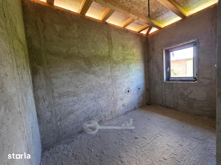 Casă cu 3 camere cu Teren 459 Mp în Miroslava