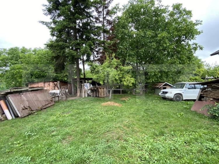 Casă individuală cu 6 camere cu Canalizare în Iris