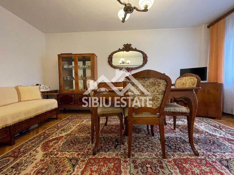 Apartament cu 2 camere decomandat, mobilat în Calea Dumbrăvii
