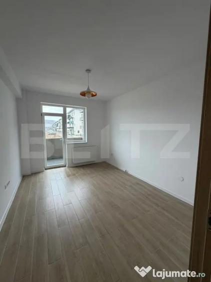 Spațiu comercial, de 52 mp, în Florești
