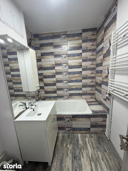 Apartament cu 2 camere decomandat în 1 Mai