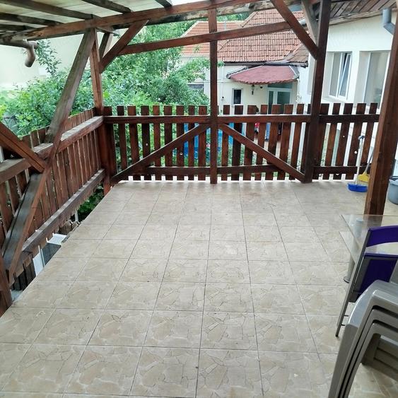 Apartament cu 2 camere nedecomandat în Central