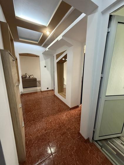 Apartament cu 3 camere semidecomandat în Exercițiu