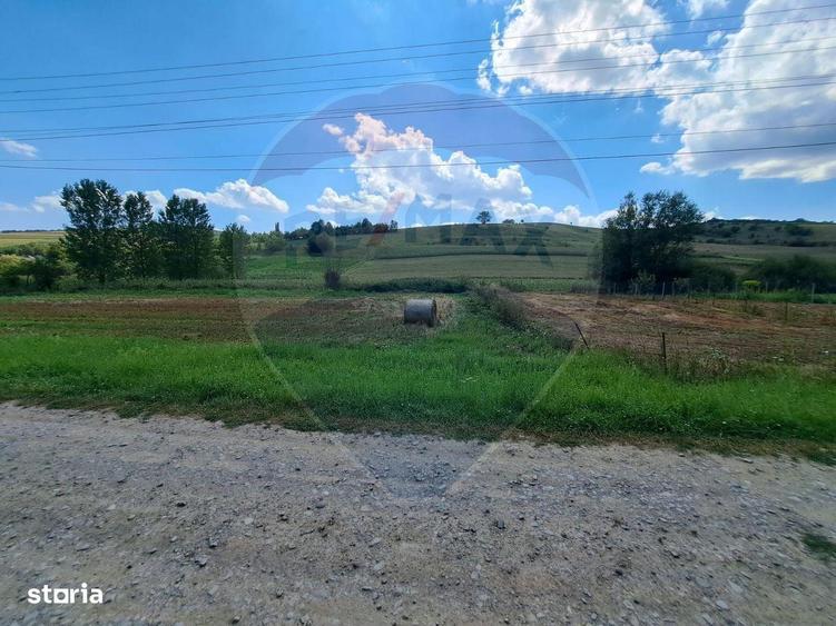 Teren de 2000 mp, în Central