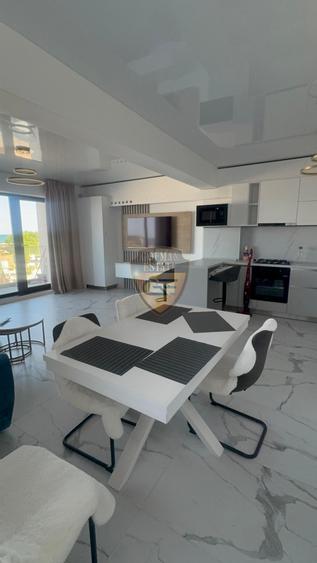 Apartament cu 3 camere decomandat, mobilat în Mamaia-Sat