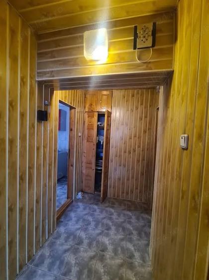 Apartament cu 3 camere semidecomandat în Fălticeni