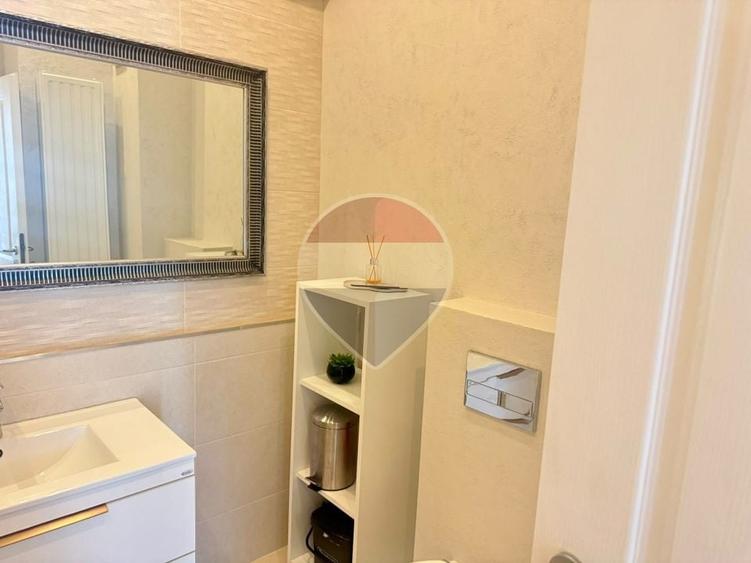 Apartament cu 2 camere semidecomandat, mobilat în Semicentral