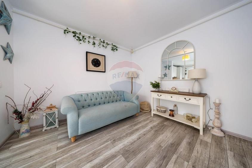 Apartament cu 2 camere decomandat, mobilat în Tractorul