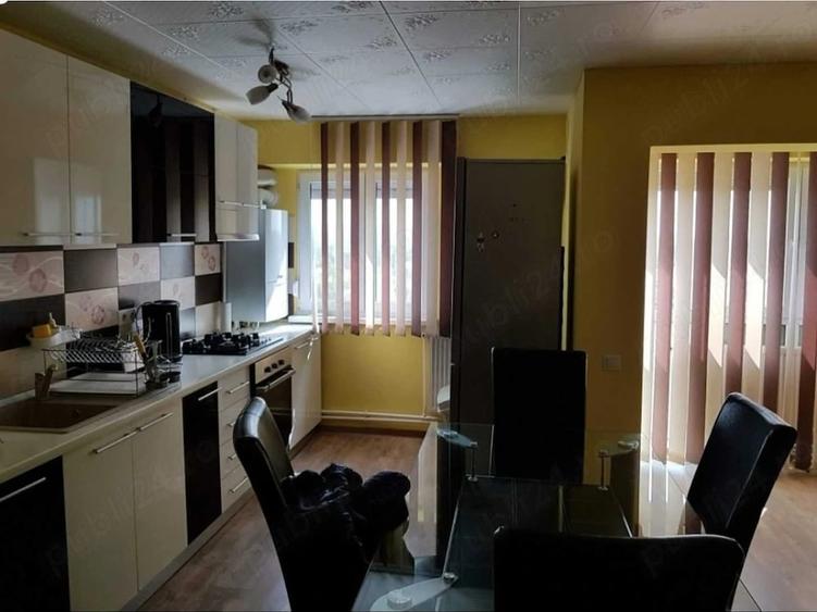 Apartament cu 2 camere decomandat în Ultracentral